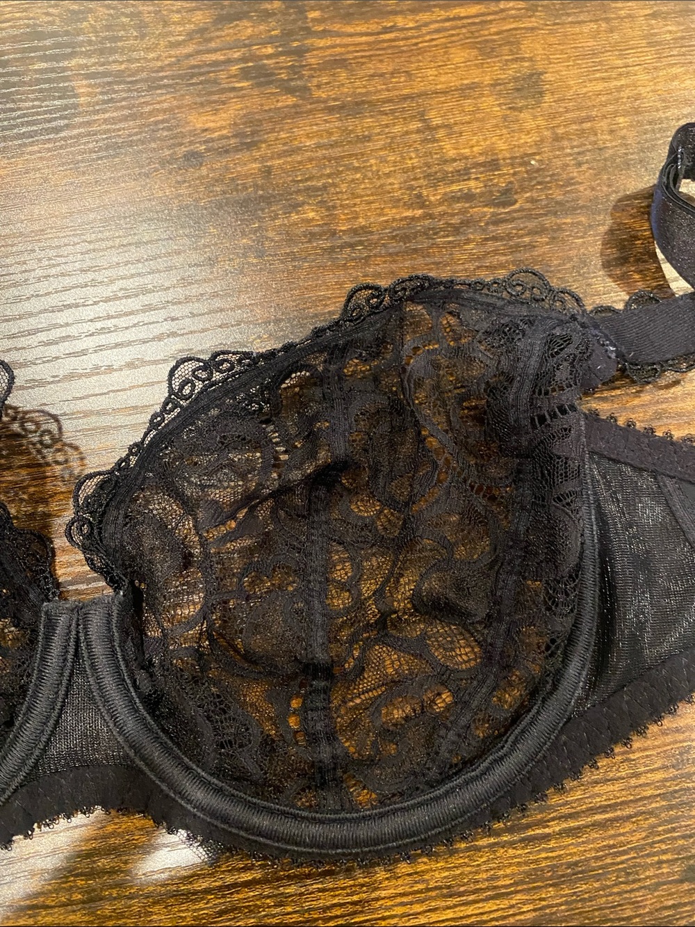Maison Lejaby Sheer Black Lace Underwire Bra with Adjustable Straps - Picture 12 of 13